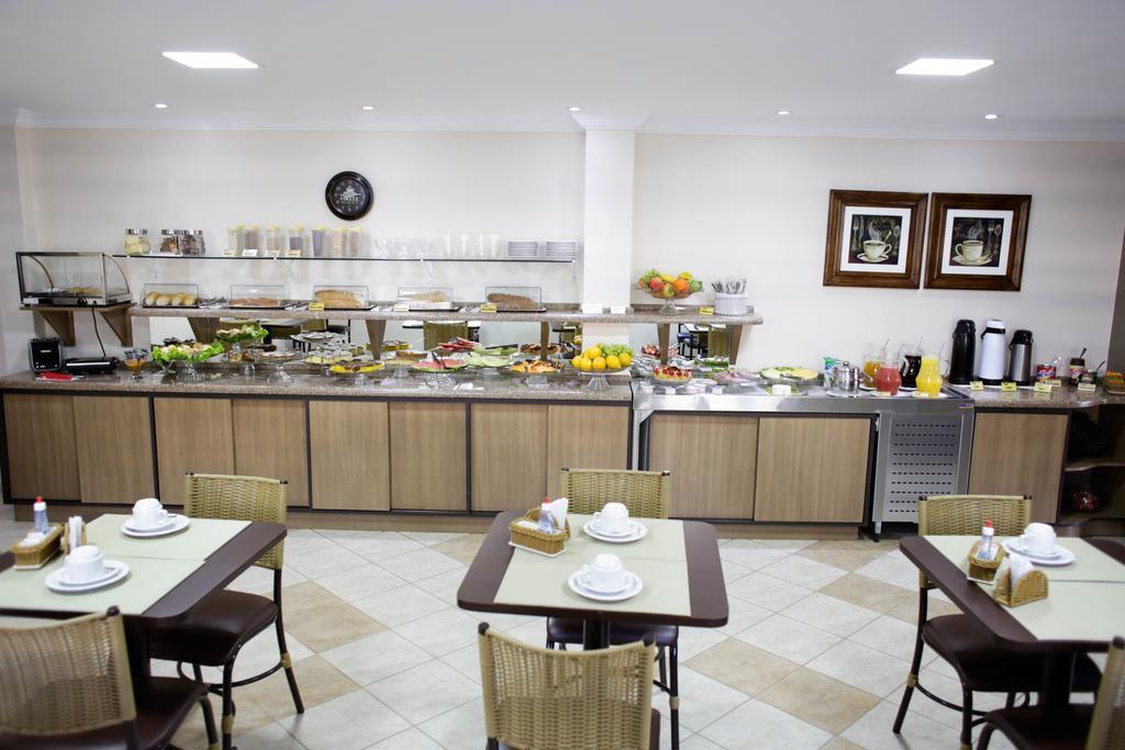 Hotel Abib Іраті Екстер'єр фото