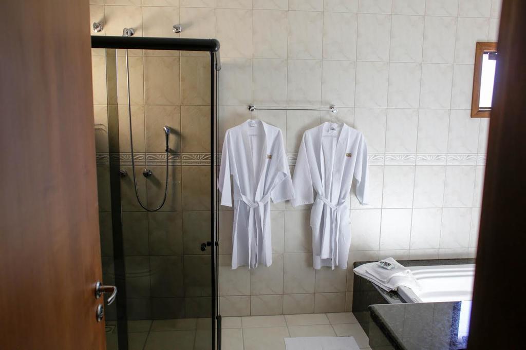 Hotel Abib Іраті Екстер'єр фото