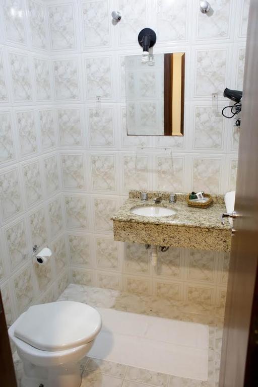 Hotel Abib Іраті Екстер'єр фото