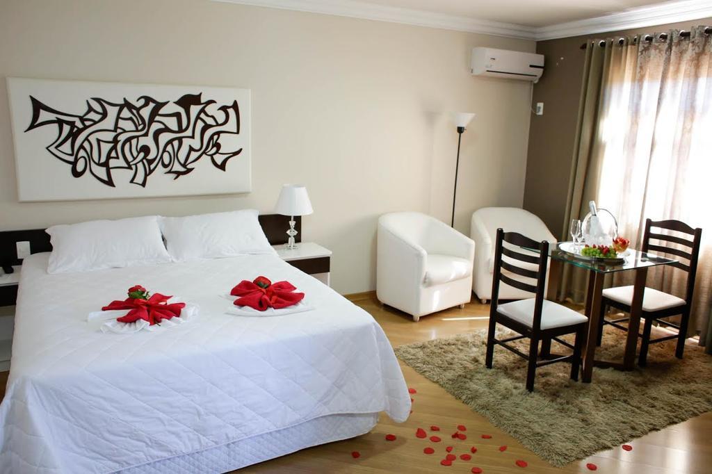 Hotel Abib Іраті Екстер'єр фото